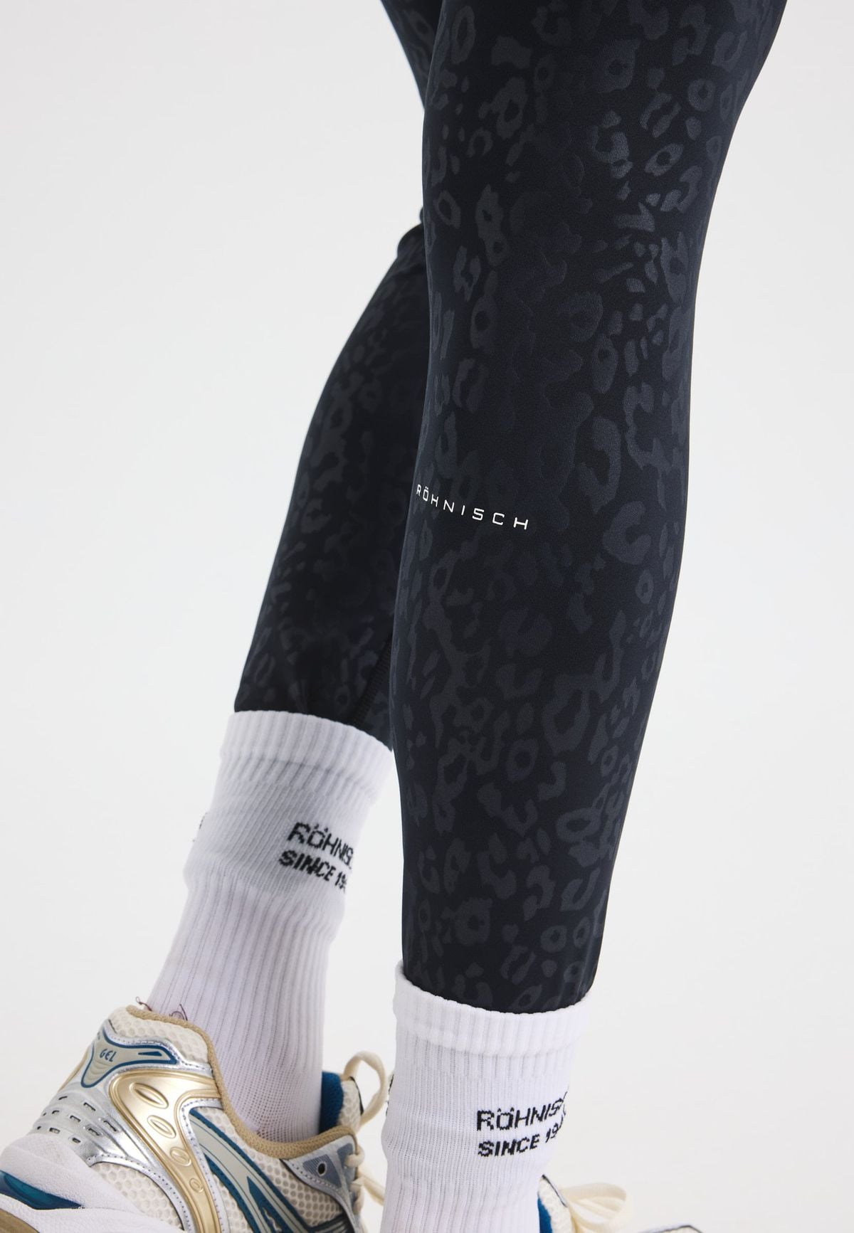 Leo Emboss High Waist Tights, Leo Emboss Black