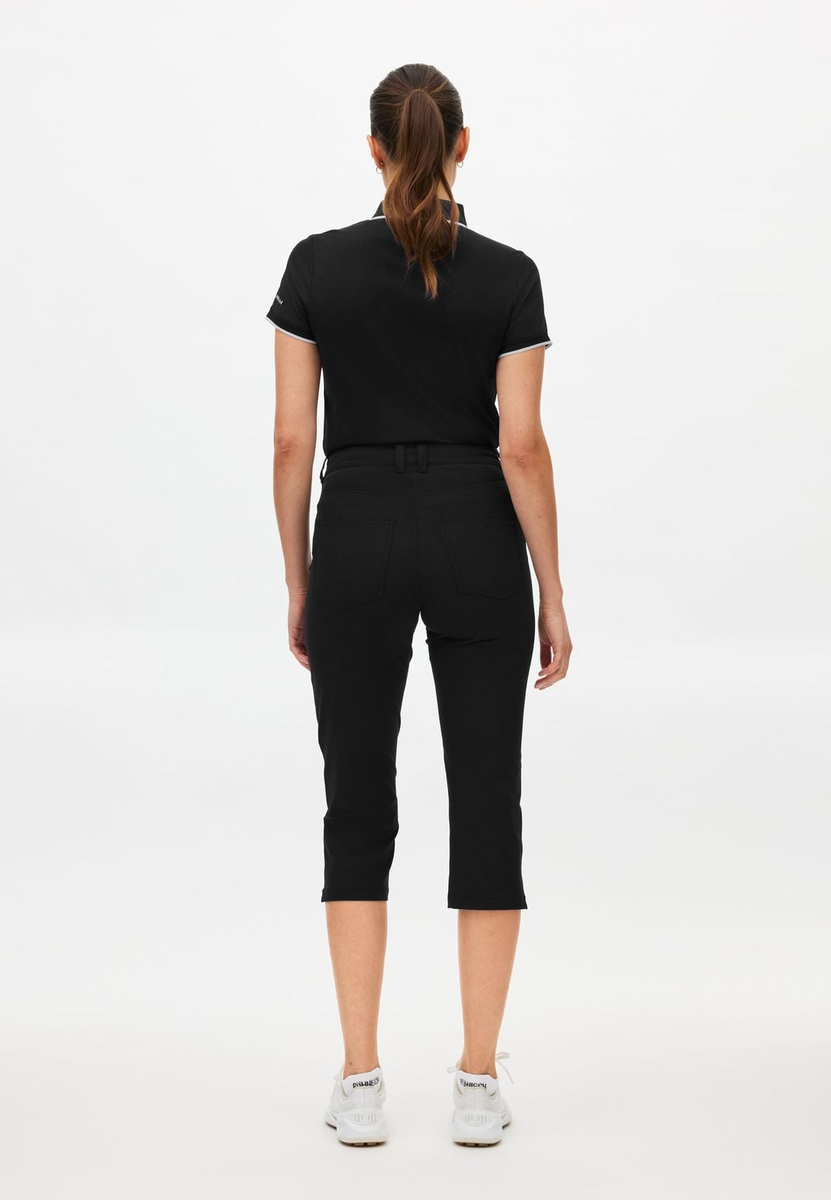 Chie Comfort Capri – Golf Capri Pants in Recycled Material | Röhnisch