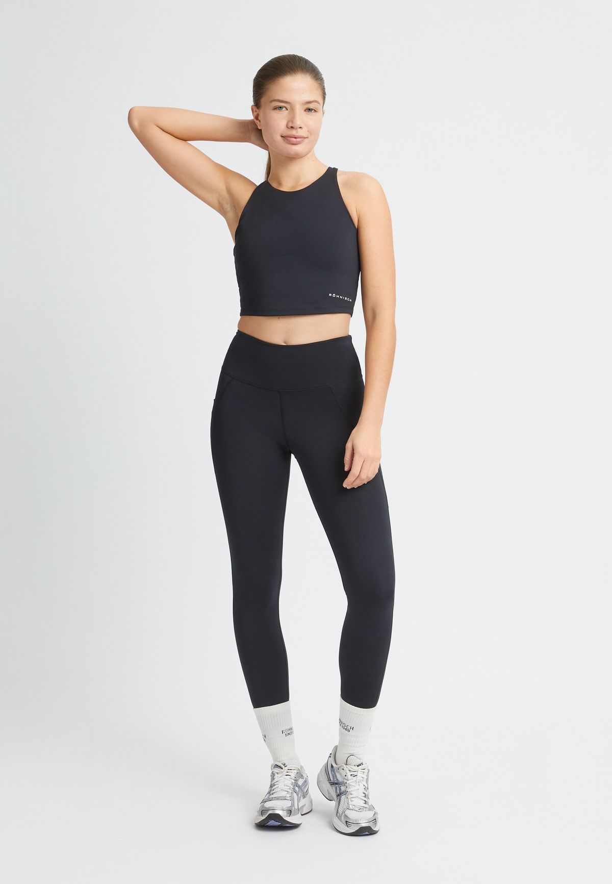 Flattering Cropped Racerback, Black