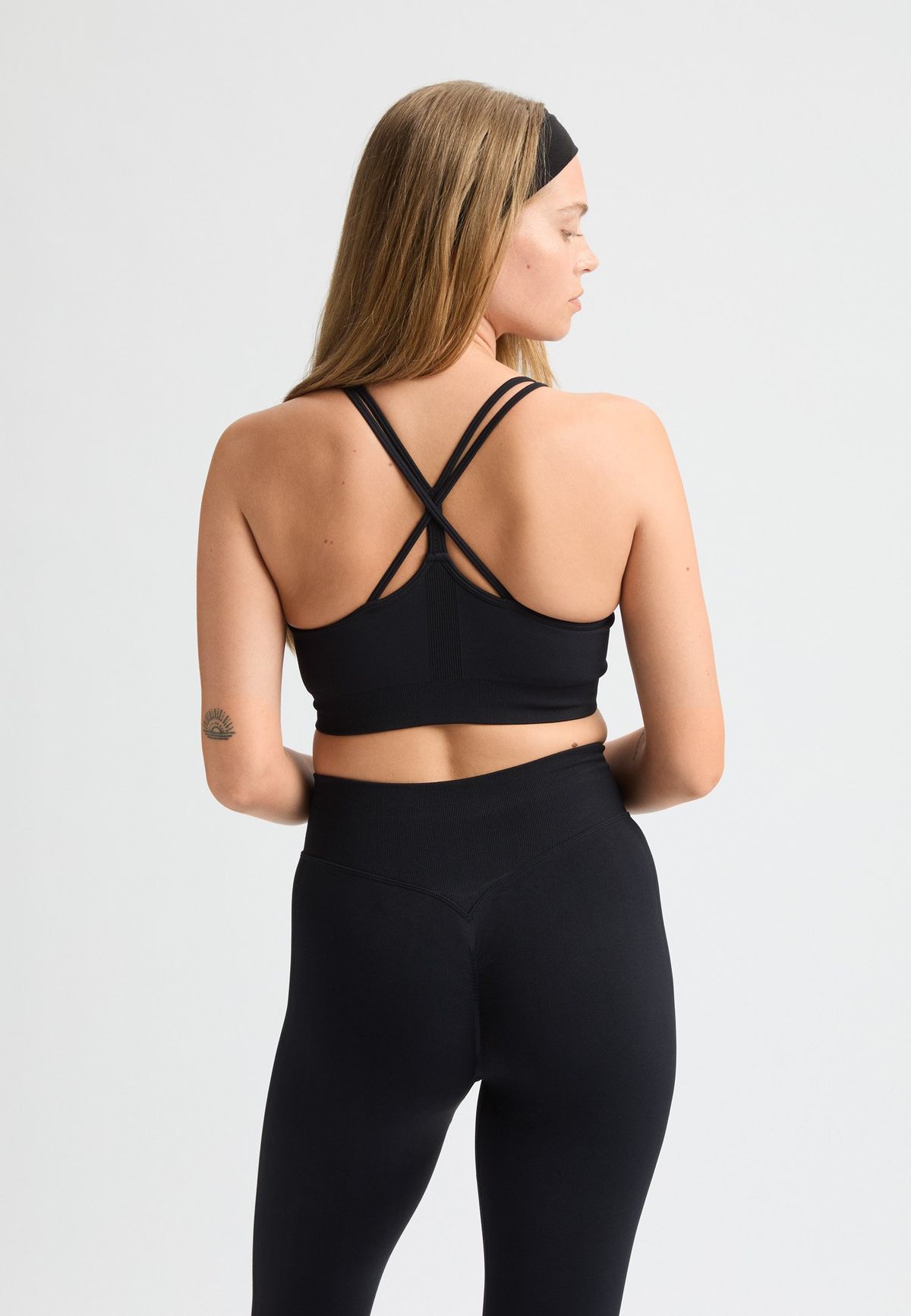 Seamless Strap Sportsbra, Black