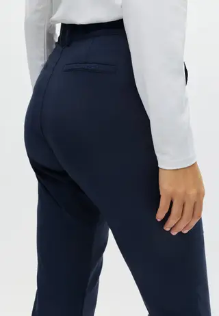 Ultimate Performance Capri, Navy