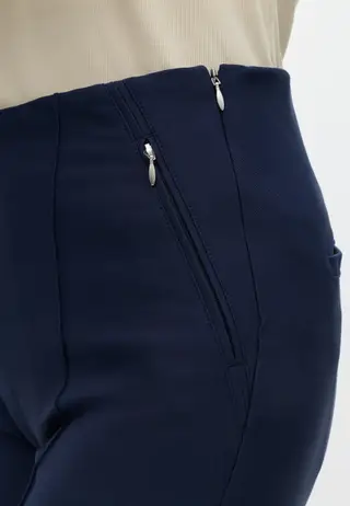 Clubhouse Capri, Navy