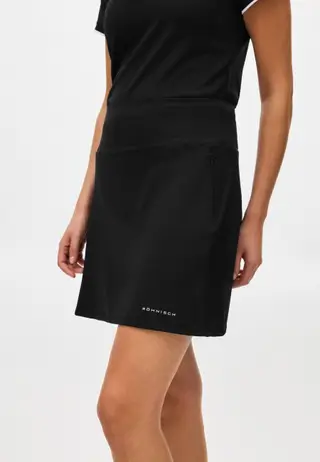 Nicky Skort, Black