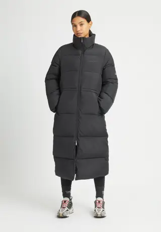 Pebble Drawstring Coat, Black