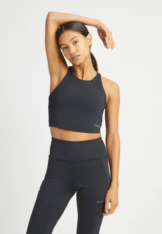 Flattering Cropped Racerback, Black