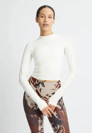 Seamless Cropped Long Sleeve, Tofu