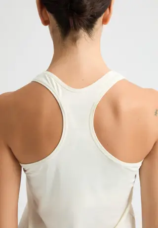 Motion Racerback, Tofu