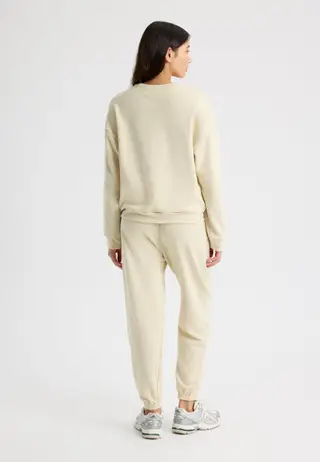Roe Sweatpants, Castle Wall